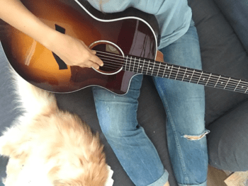 Mentaltraining, Mentalcoaching, Resilienztraining, Gesangstraining, Vocal Coaching, Vocal Coach, NLP, Rhethoriktraining, Mentaltraining, Persönlichkeitsentwicklung, Präsentationstraining, Stimmtraining, Coaching, Stimmtraining, Stimmbildung, Singen lernen, Sprechtraining Hörbuchsprecher Synchronsprecher, Lebens- und Sozialberatung, Atemtraining, Workshop, Vortrag, tiefe Atmung, StimmWunder, Nives Farrier, Wien