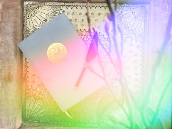 Mentaltraining, Mentalcoaching, Resilienztraining, Gesangstraining, Vocal Coaching, Vocal Coach, NLP, Rhethoriktraining, Mentaltraining, Persönlichkeitsentwicklung, Präsentationstraining, Stimmtraining, Coaching, Stimmtraining, Stimmbildung, Singen lernen, Sprechtraining Hörbuchsprecher Synchronsprecher, Lebens- und Sozialberatung, Atemtraining, Workshop, Vortrag, tiefe Atmung, StimmWunder, Nives Farrier, Wien