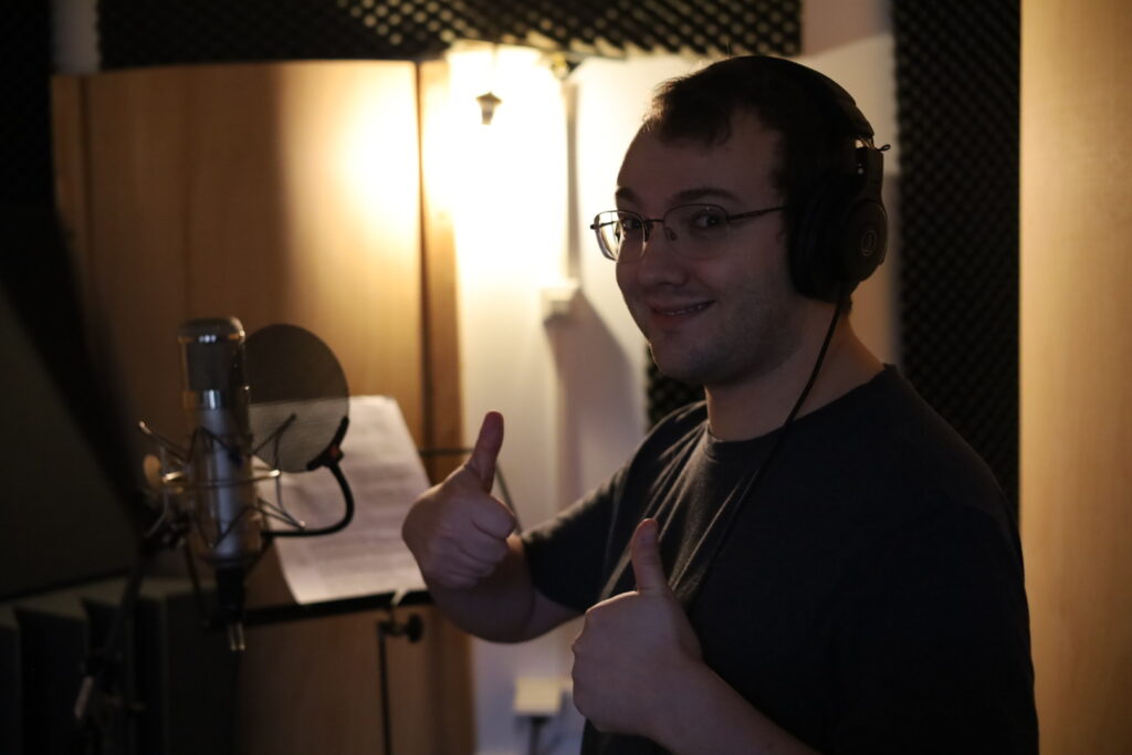 Gesangsausbildung, Singen lernen, Vocal coaching, Balladen singen, Powerstimme, Bühnenpräsenz lernen, Bühnenangst überwinden, Stimm -Modelling, Stimme verstehen, pop singen, rock singen, Performance, Sprecherausbildung, Sprecher werden, Hörbuchsprecher werden, Werbesprecher werden, synchron sprechen, Stimmwunder by Nives Farrier, Wien
