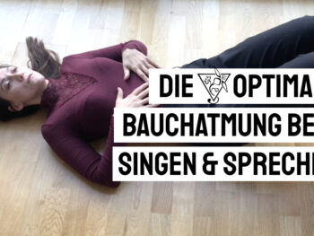 Nives zeigt die optimale Bauchatmung für deine Stimme beim Singen und Sprechen