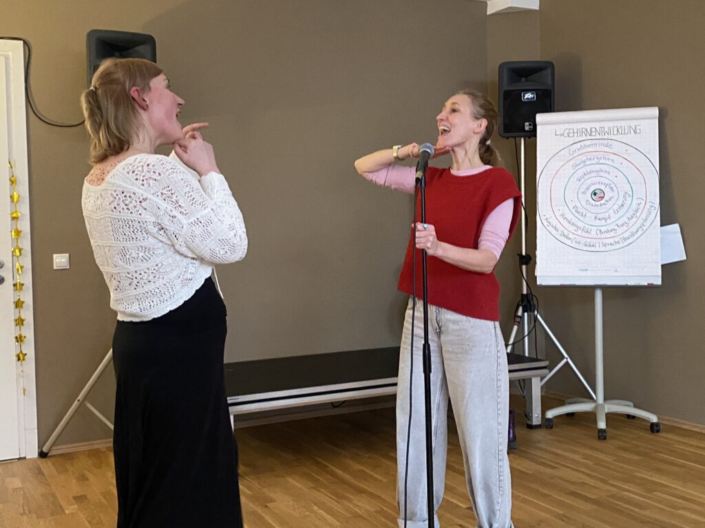 Vocal Coach Ausbildung, Vocalcoaching, Stimmklang verbessern, Balladen singen, Modelling, Stimmwunder by Nives Farrier, Wien, Nadine
