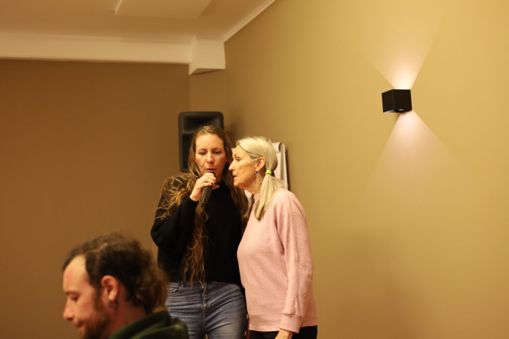 singen lernen, gesangsunterricht, stimmanatomie, stimmtraining, gesangsausbildung, singen lernen, aufwärmübungen stimme, stimmwunder wien, nives farrier
