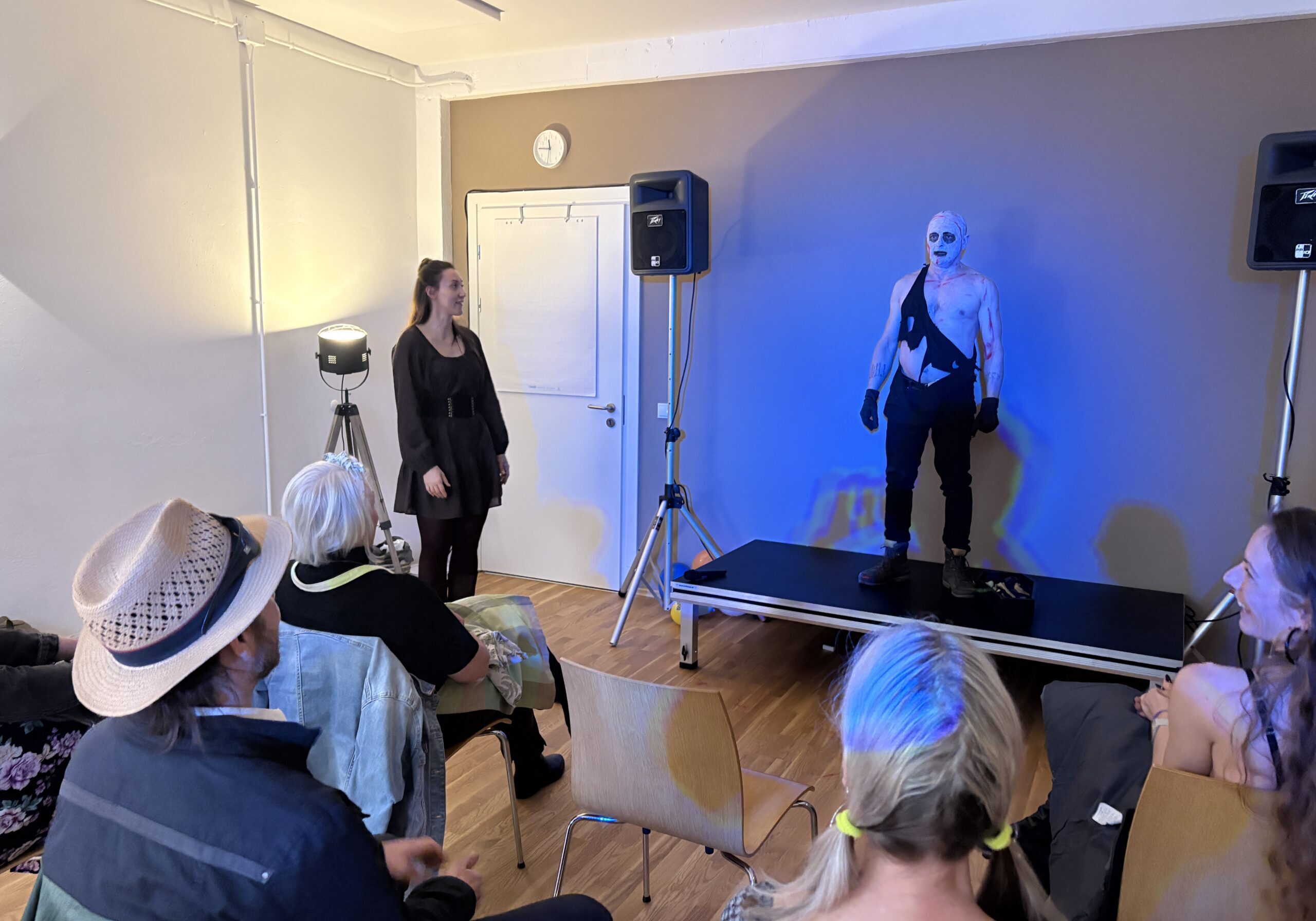 singen lernen, gesangsunterricht, stimmanatomie, stimmtraining, gesangsausbildung, stimmwunder wien, nives farrier